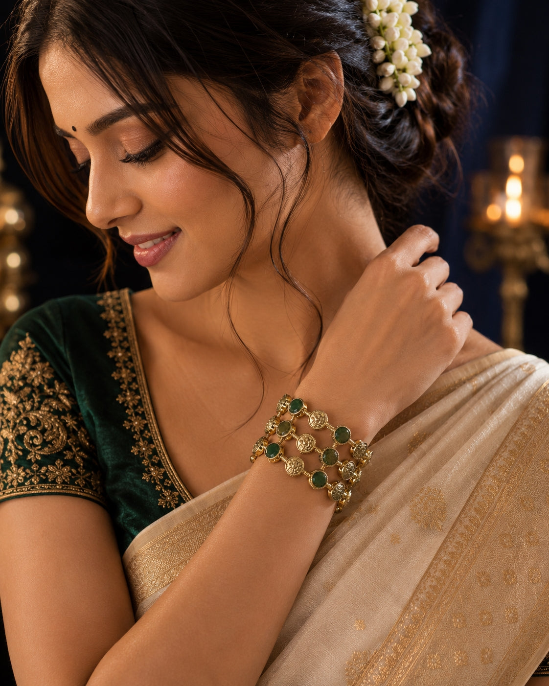 Emerald green stone 3-layer bangle set in antique gold tone